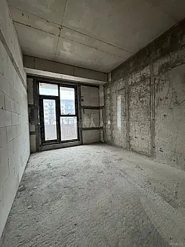 Satılır 3 otaqlı mənzil 140.2 m²