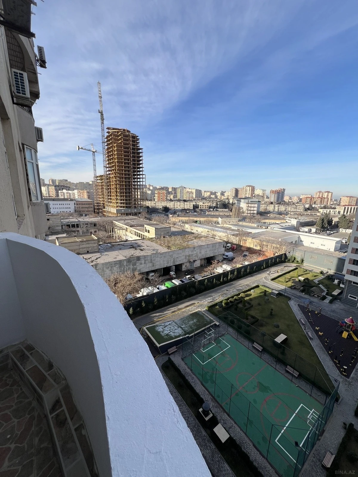 Satılır 2 otaqlı mənzil 64 m²