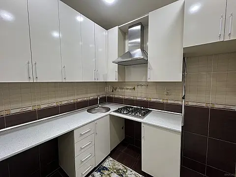 Satılır 2 otaqlı mənzil 64 m²