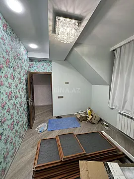 Satılır 4 otaqlı mənzil 145 m²
