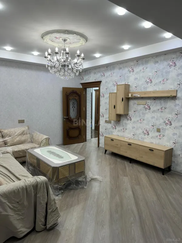 Satılır 4 otaqlı mənzil 145 m²