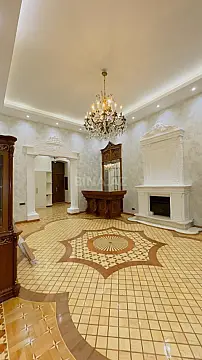 Satılır 5 otaqlı mənzil 250 m²