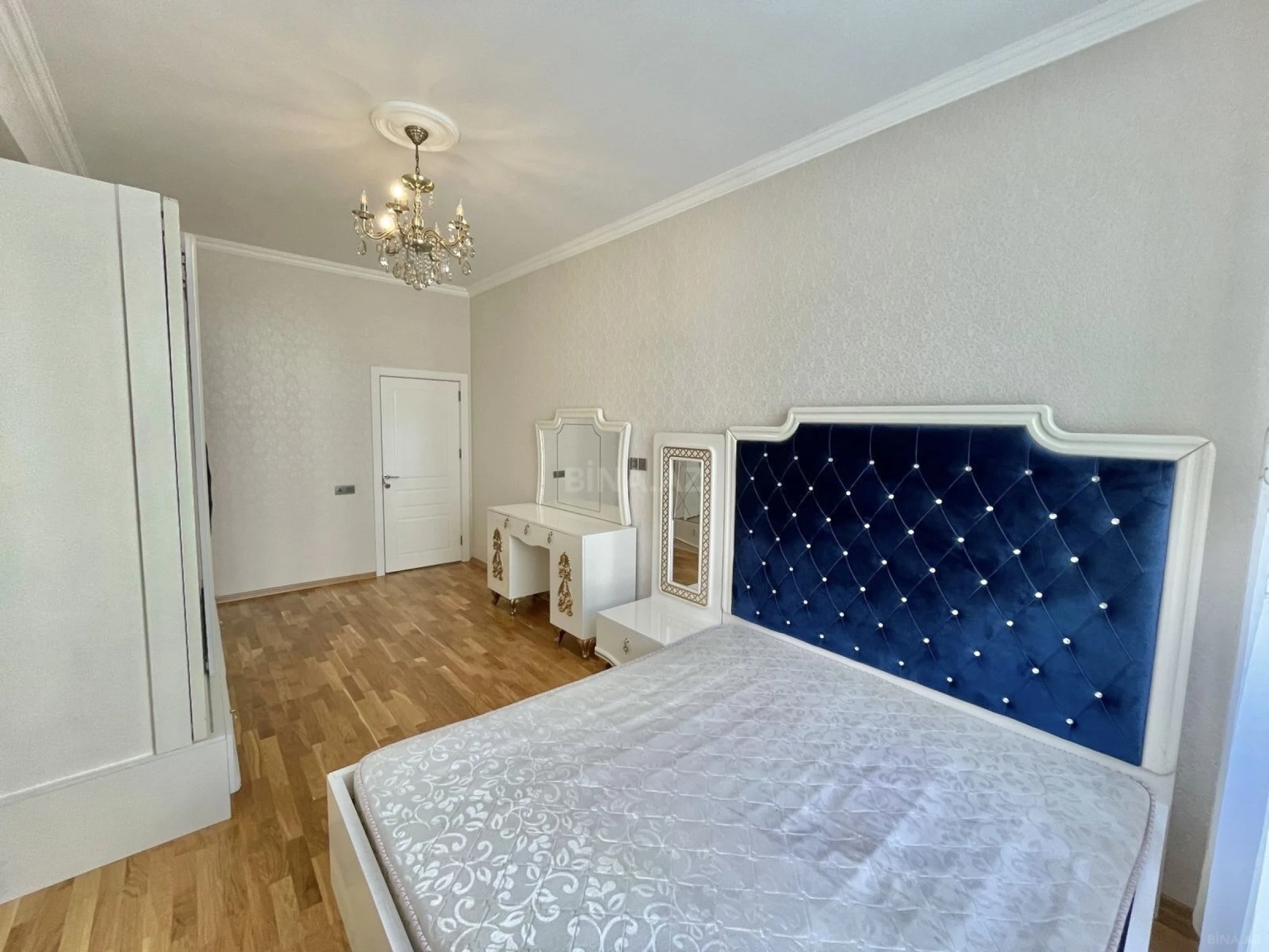 Kirayə verilir 3 otaqlı mənzil 110 m²