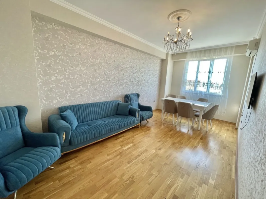 Kirayə verilir 3 otaqlı mənzil 110 m²