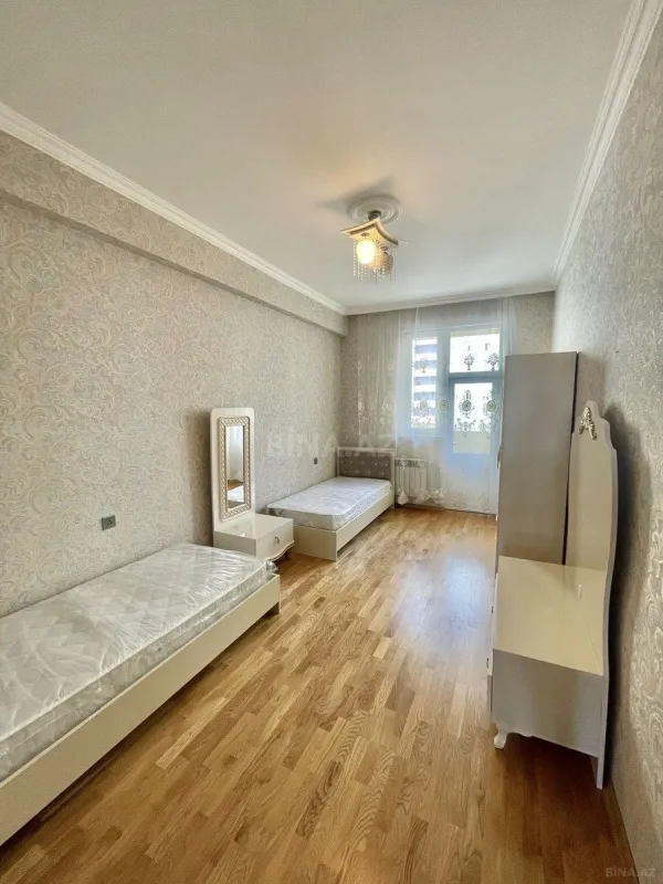 Kirayə verilir 3 otaqlı mənzil 110 m²