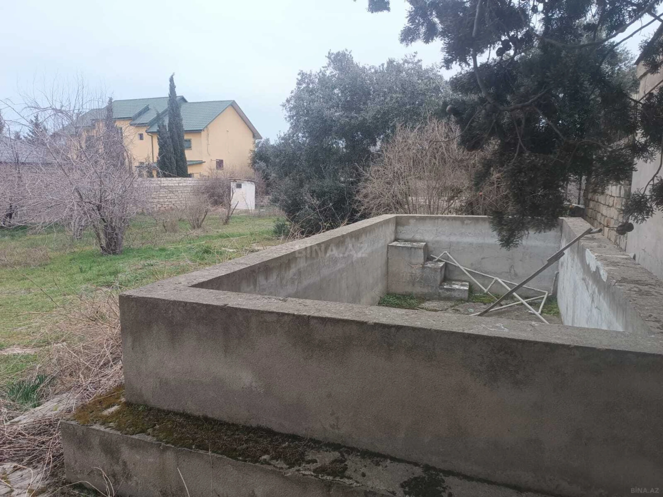 Satılır torpaq sahəsi 15 m²