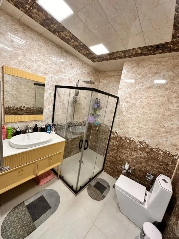 Kirayə verilir 2 otaqlı mənzil 100 m²