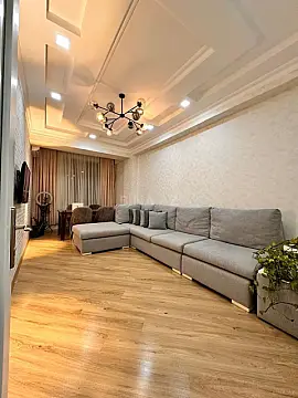 Kirayə verilir 2 otaqlı mənzil 100 m²