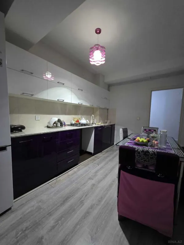 Kirayə verilir 2 otaqlı mənzil 70 m²