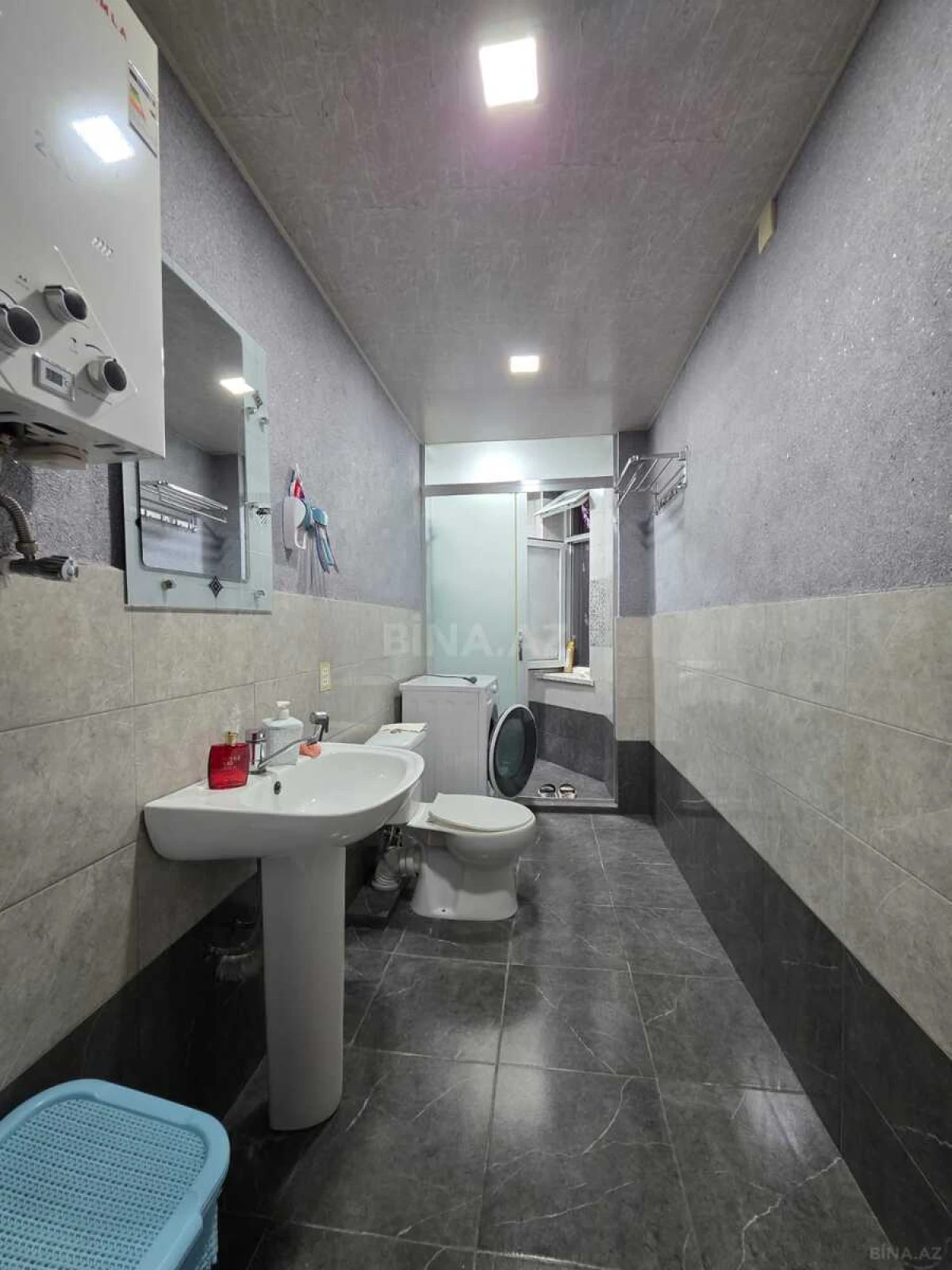 Kirayə verilir 2 otaqlı mənzil 70 m²