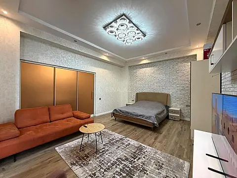 Kirayə verilir 1 otaqlı mənzil 55 m²
