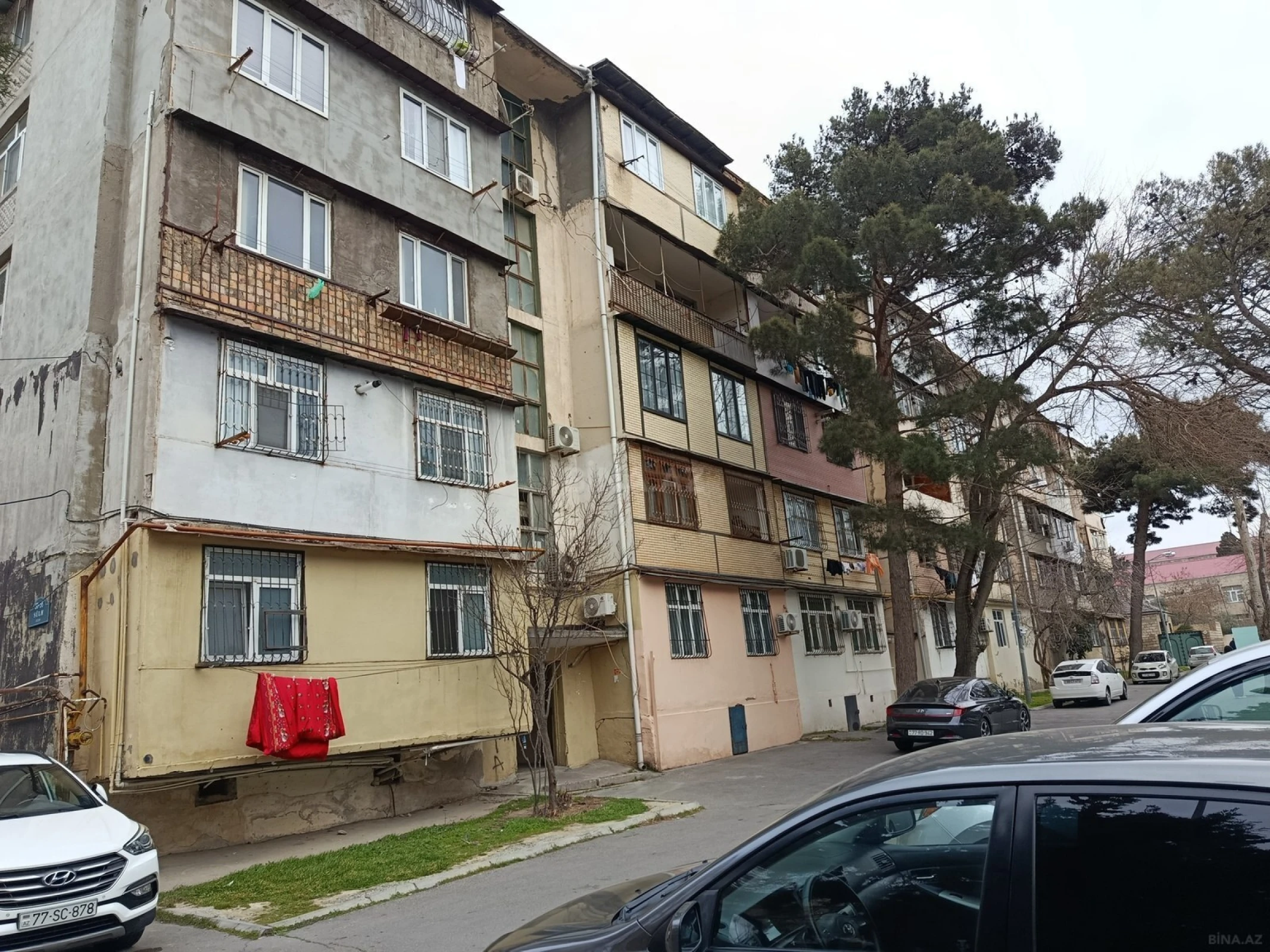 Satılır 1 otaqlı mənzil 42 m²