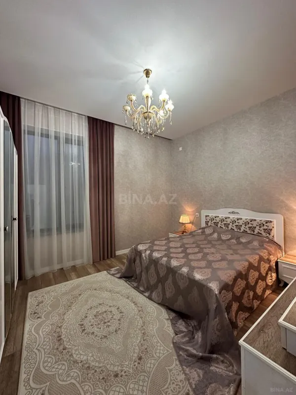 Satılır 4 otaqlı həyət evi 200 m²