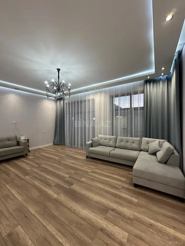 Satılır 4 otaqlı həyət evi 200 m²