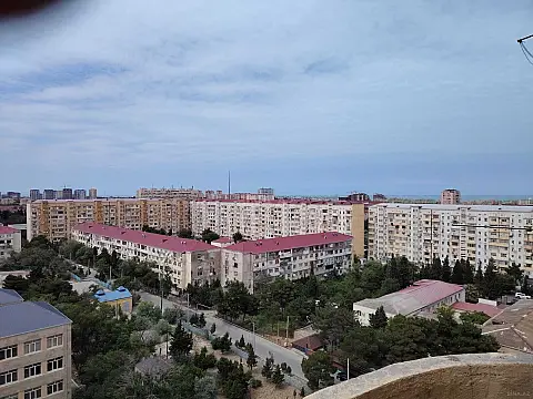 Satılır 3 otaqlı mənzil 130 m²