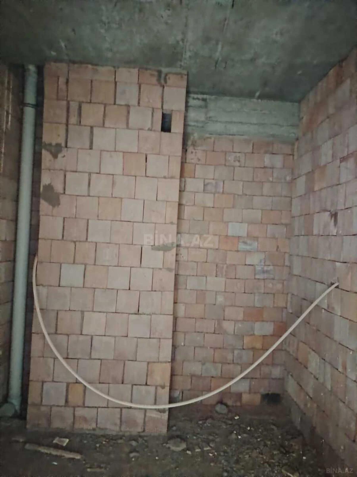 Satılır 3 otaqlı mənzil 130 m²