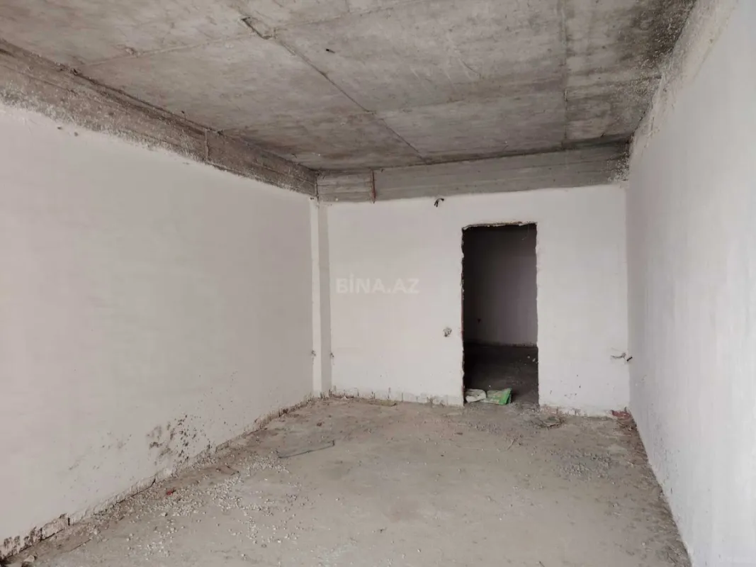 Satılır 3 otaqlı mənzil 130 m²