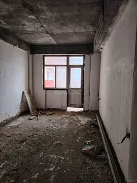 Satılır 3 otaqlı mənzil 130 m²