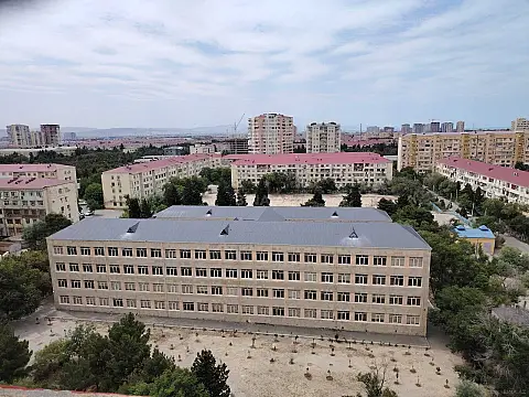 Satılır 3 otaqlı mənzil 130 m²