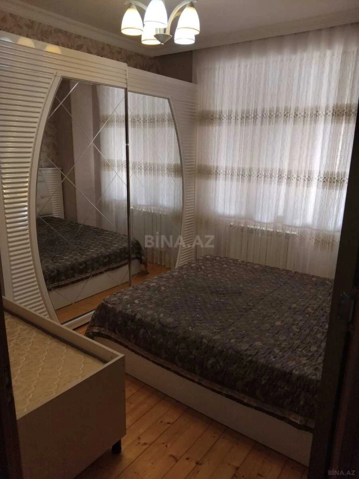 Kirayə verilir 2 otaqlı mənzil 65 m²