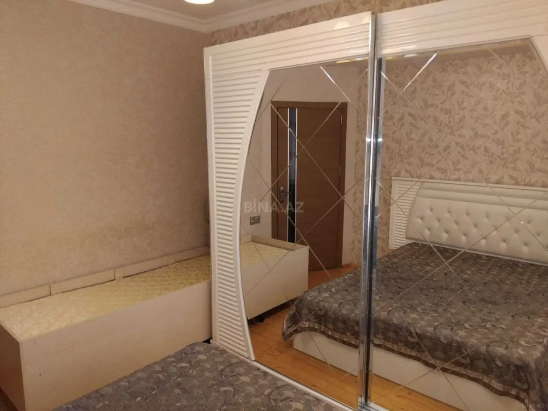 Kirayə verilir 2 otaqlı mənzil 65 m²