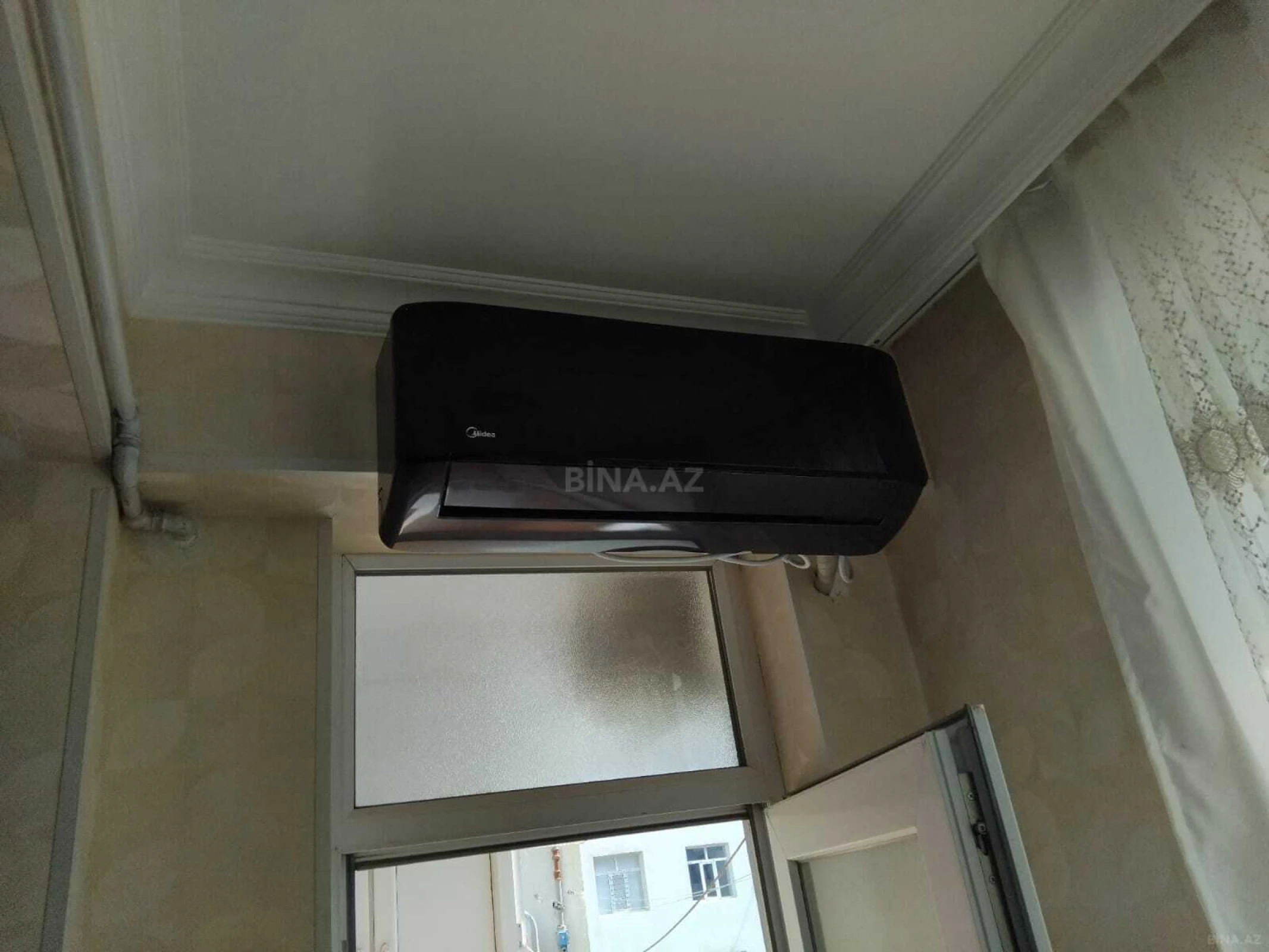 Kirayə verilir 2 otaqlı mənzil 65 m²