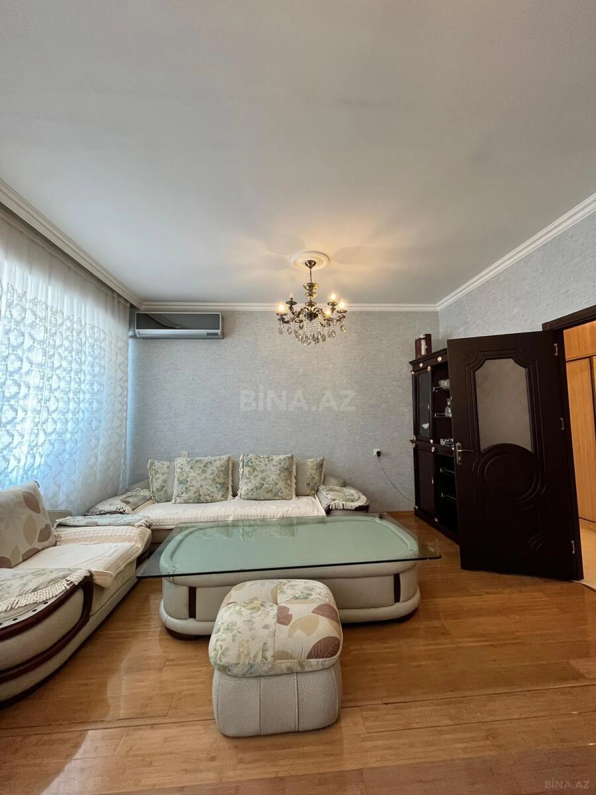Satılır 3 otaqlı mənzil 97 m²