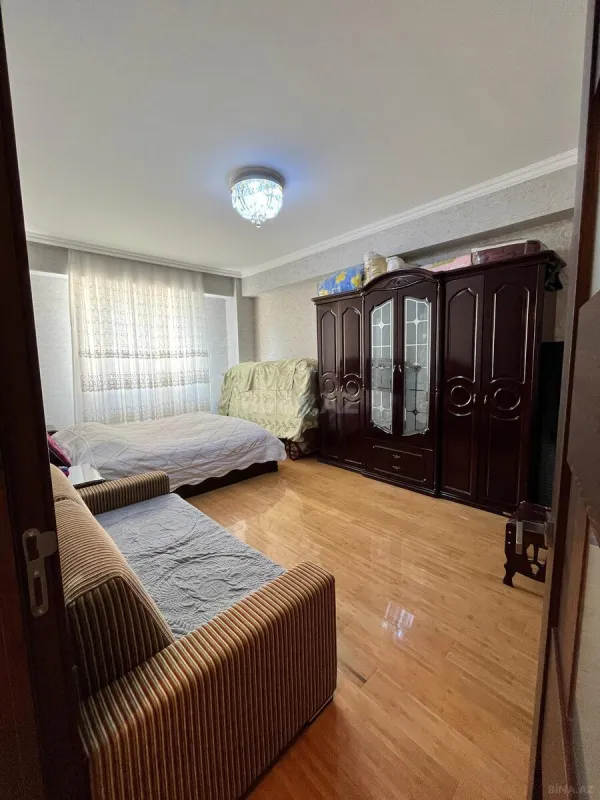 Satılır 3 otaqlı mənzil 97 m²