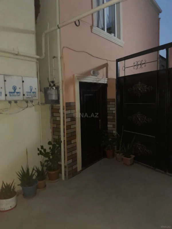Satılır 5 otaqlı həyət evi 130 m²