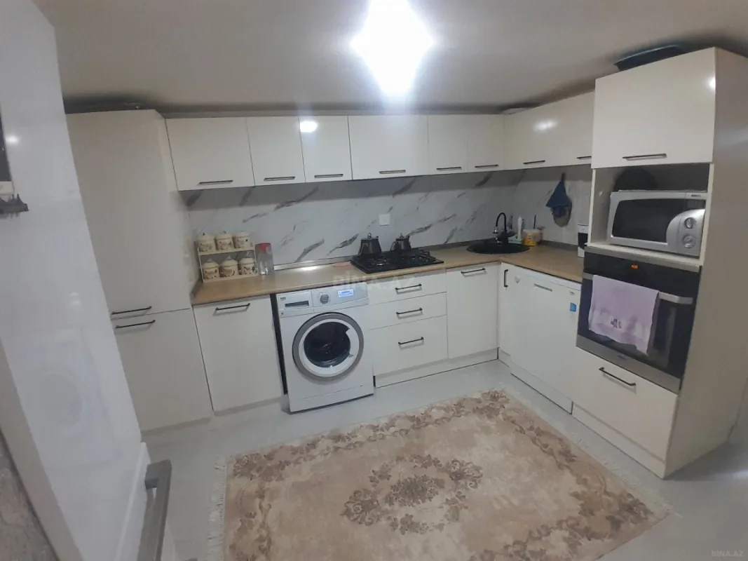 Satılır 5 otaqlı həyət evi 130 m²