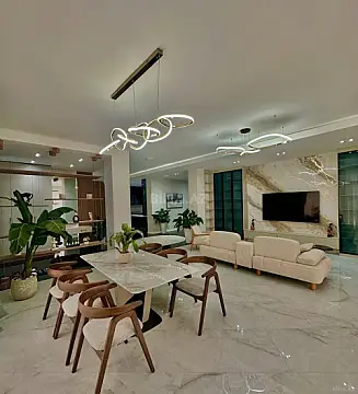 Kirayə verilir 6 otaqlı həyət evi 500 m²