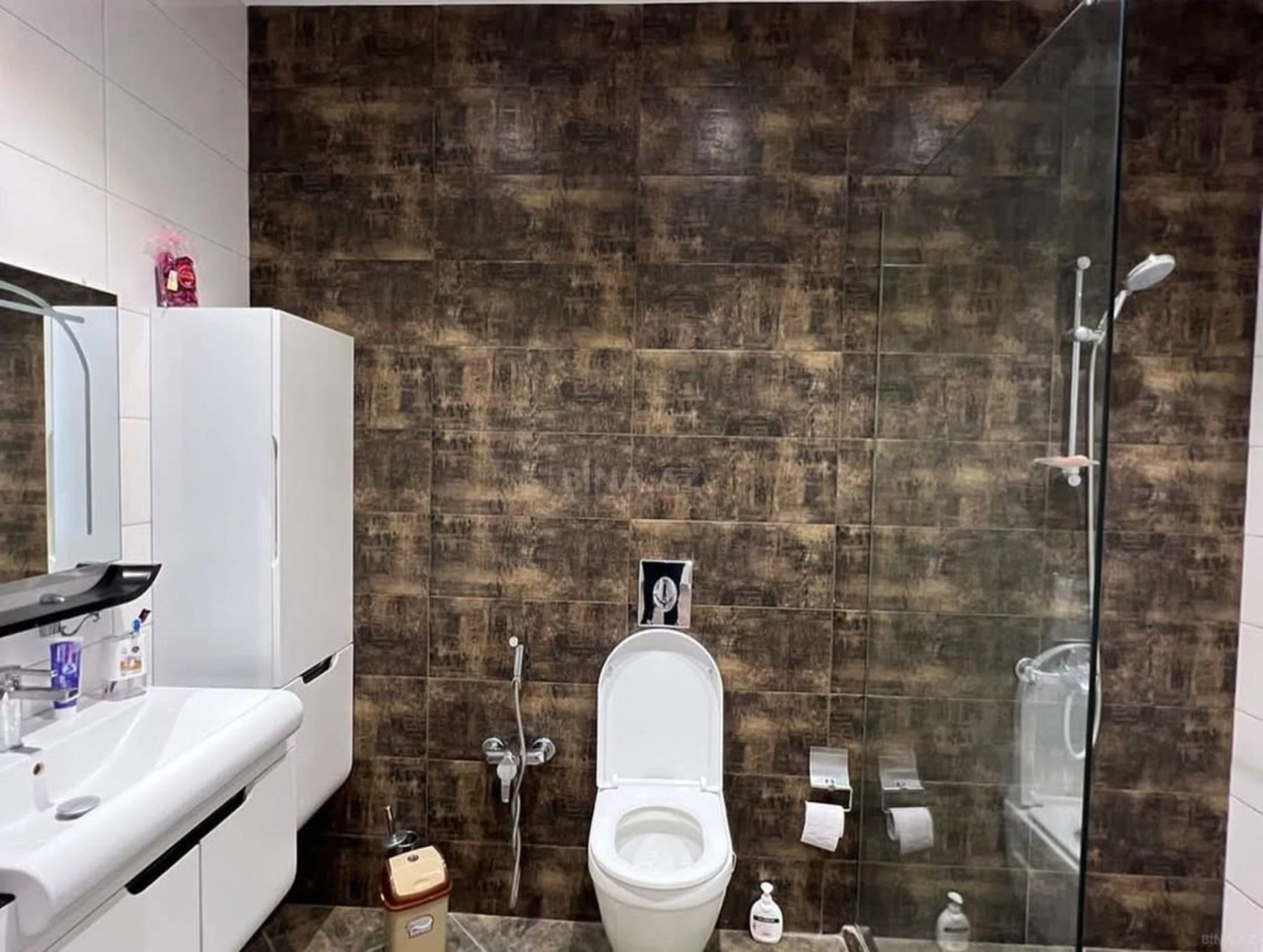 Kirayə verilir 5 otaqlı həyət evi 400 m²