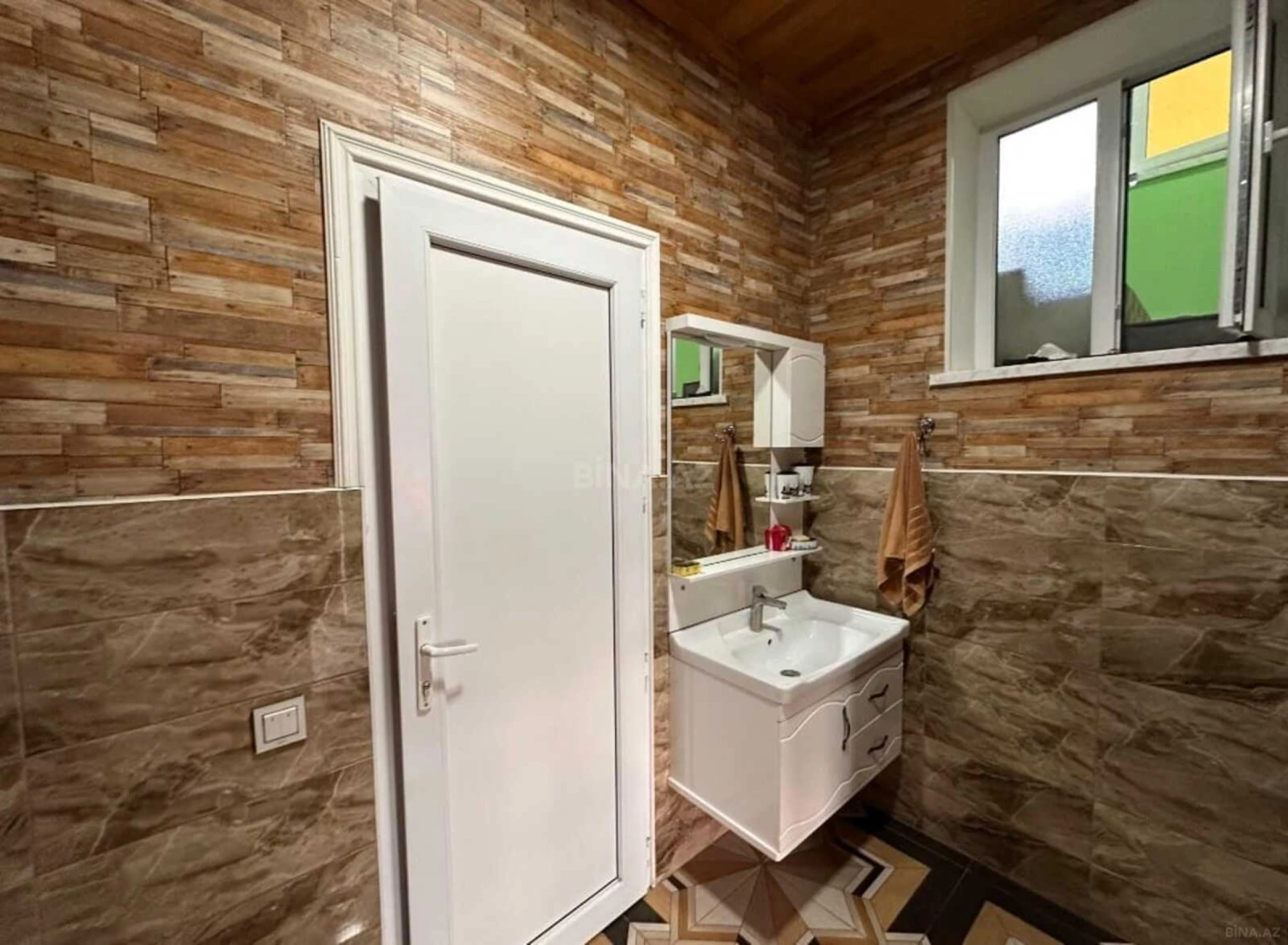 Kirayə verilir 5 otaqlı həyət evi 180 m²