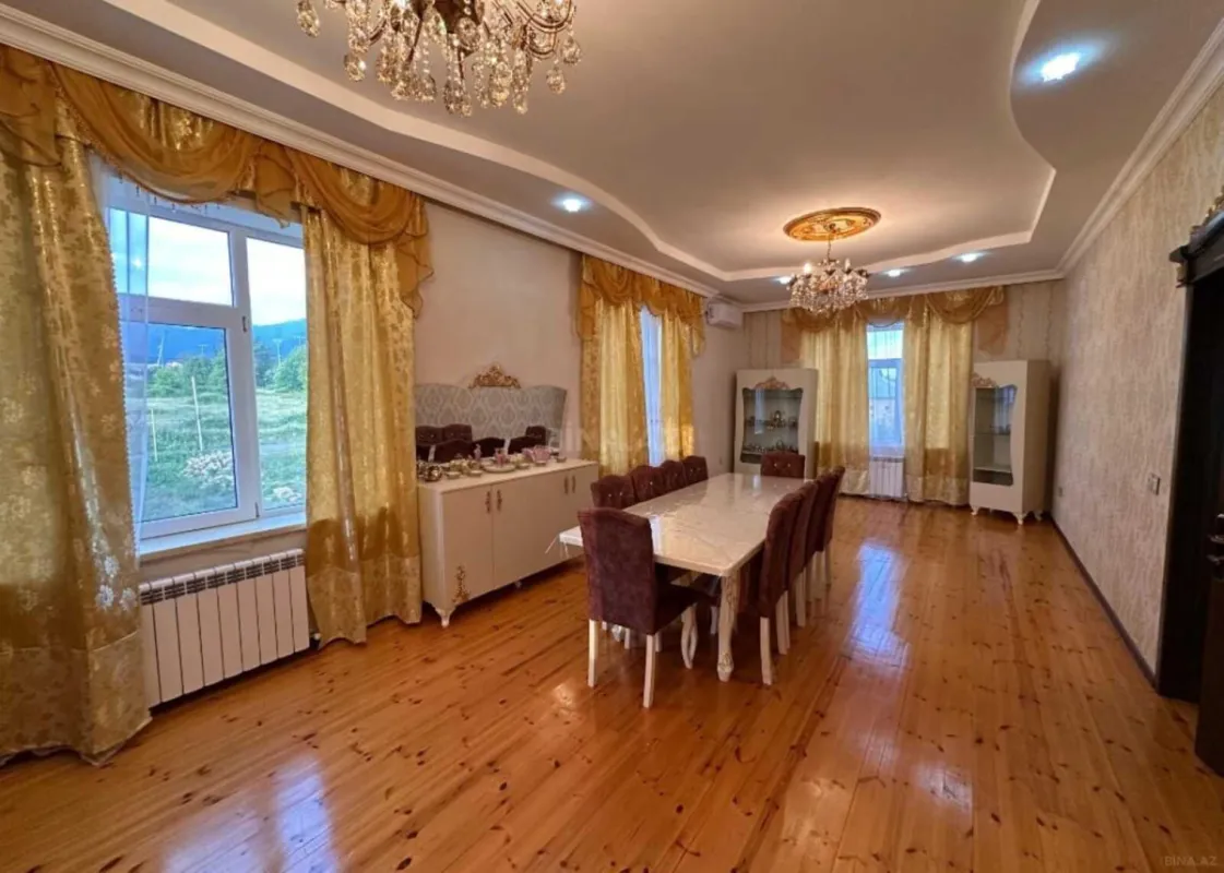 Kirayə verilir 5 otaqlı həyət evi 180 m²