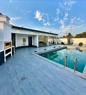 Kirayə verilir 5 otaqlı həyət evi 350 m²