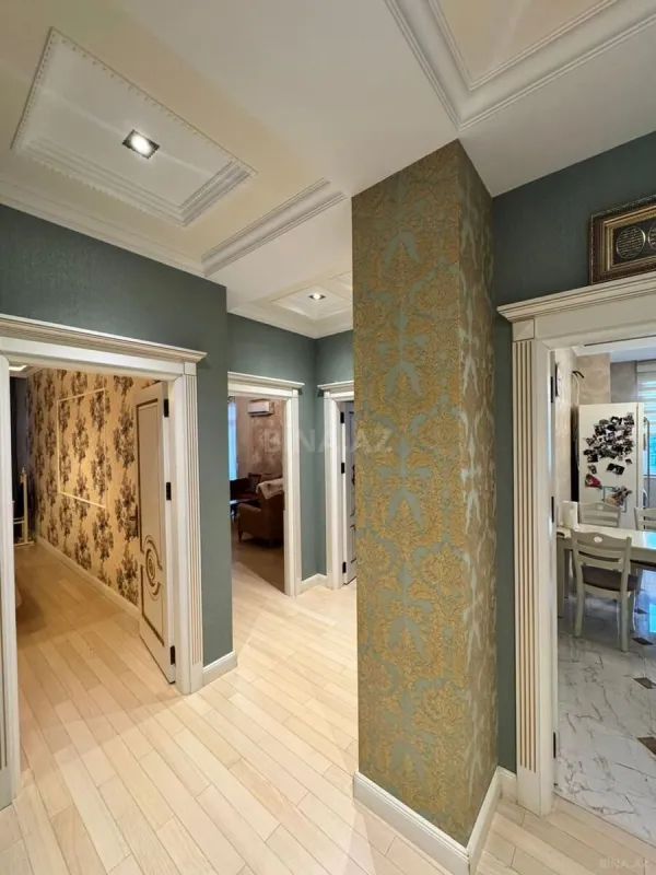 Satılır 3 otaqlı mənzil 110 m²