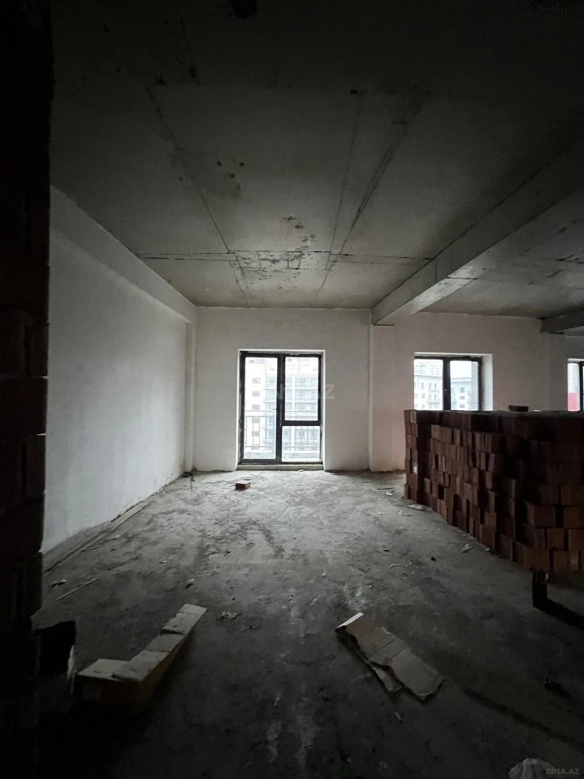 Satılır 3 otaqlı mənzil 120 m²