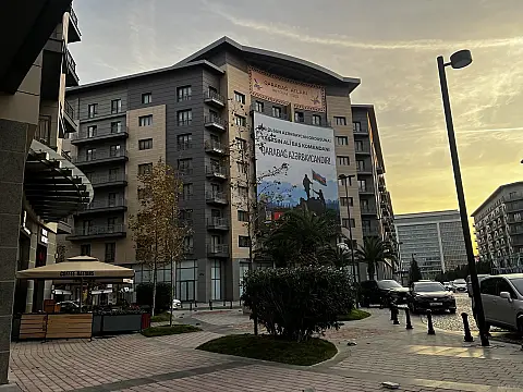 Satılır 3 otaqlı mənzil 120 m²