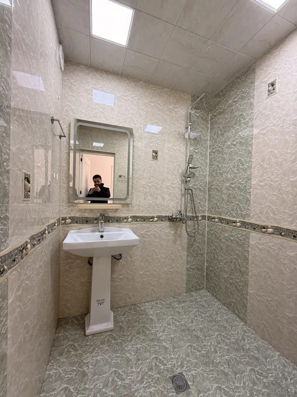 Satılır 2 otaqlı mənzil 65 m²