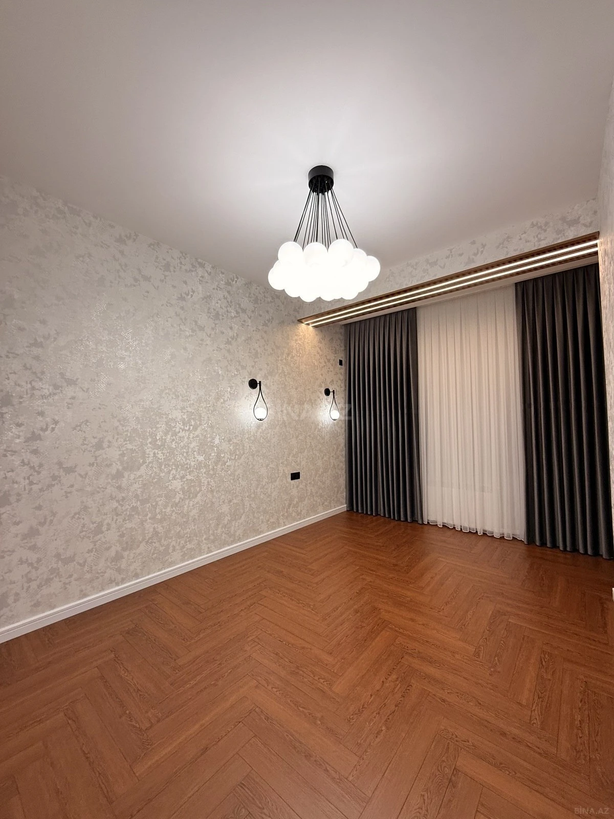 Satılır 3 otaqlı mənzil 96 m²