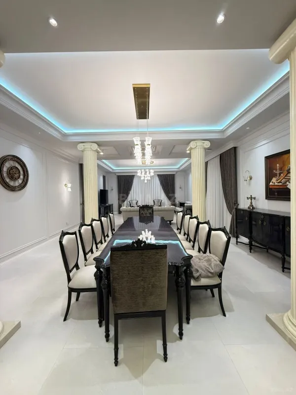 Kirayə verilir 6 otaqlı həyət evi 500 m²