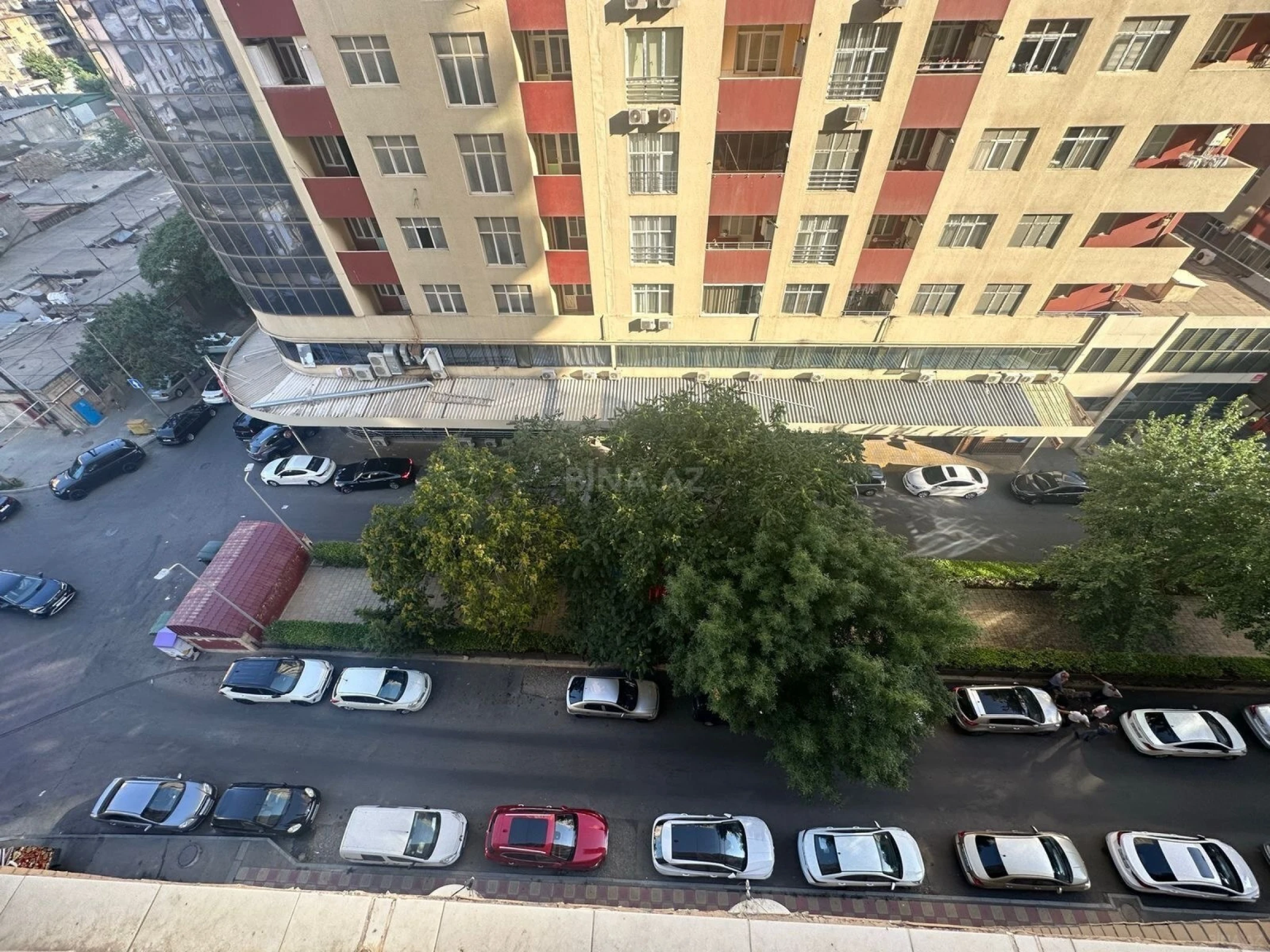 Kirayə verilir 2 otaqlı mənzil 106 m²