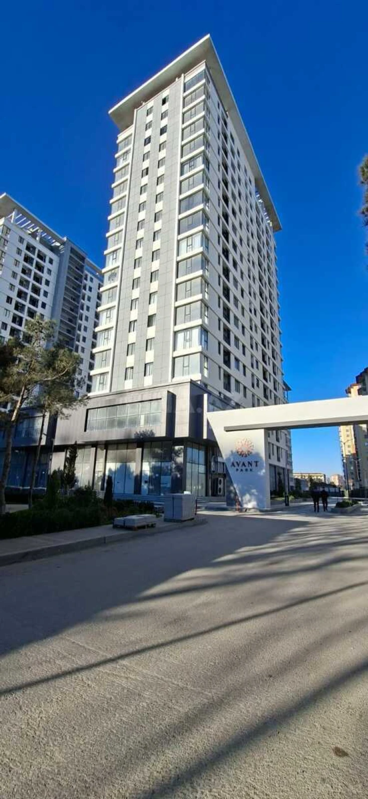 Satılır 3 otaqlı mənzil 103 m²