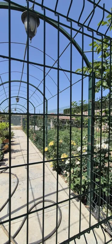 Kirayə verilir 6 otaqlı həyət evi 360 m²