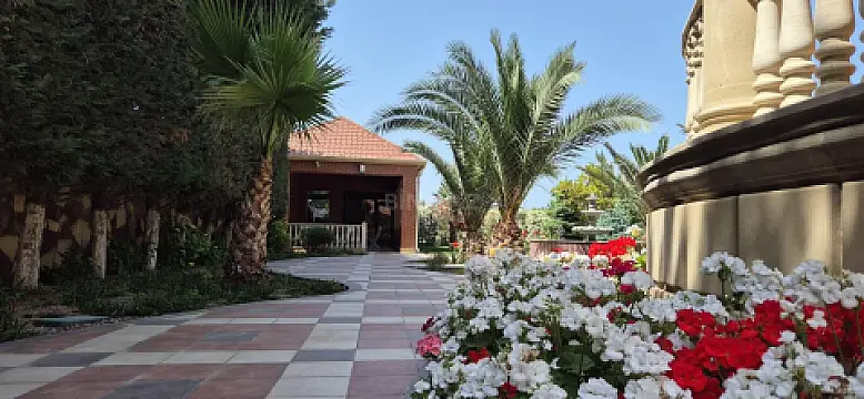 Kirayə verilir 6 otaqlı həyət evi 360 m²