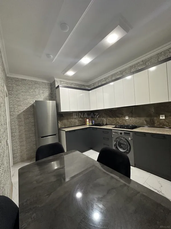 Kirayə verilir 2 otaqlı mənzil 76 m²