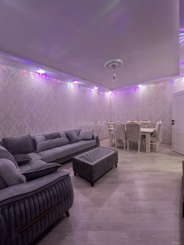 Kirayə verilir 2 otaqlı mənzil 76 m²