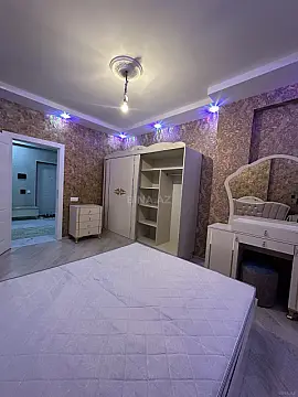 Kirayə verilir 2 otaqlı mənzil 76 m²