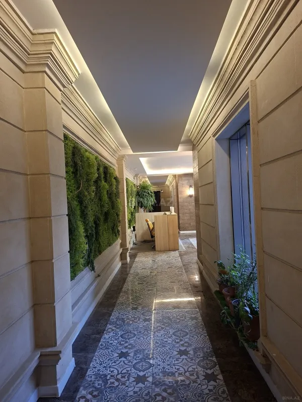 Satılır 3 otaqlı mənzil 169 m²