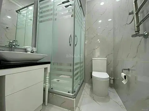 Kirayə verilir 2 otaqlı mənzil 110 m²